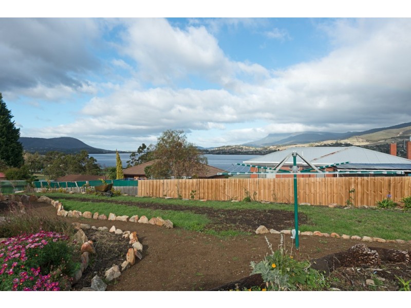 8 Thompson Crescent, Bridgewater TAS 7030