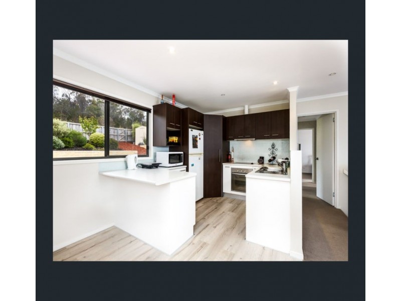 2/682 Oceana Drive, Tranmere TAS 7018