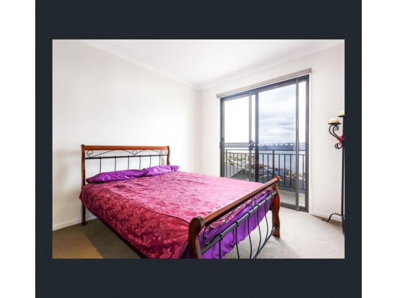 2/682 Oceana Drive, Tranmere TAS 7018