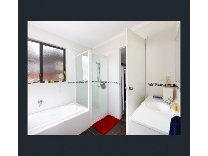 2/682 Oceana Drive, Tranmere TAS 7018