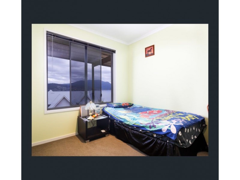 2/682 Oceana Drive, Tranmere TAS 7018