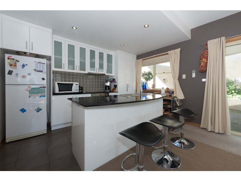 11 Princes Street, Sandy Bay TAS 7005