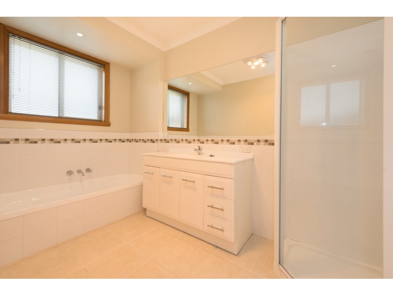 3/582 Main Road, Rosetta TAS 7010