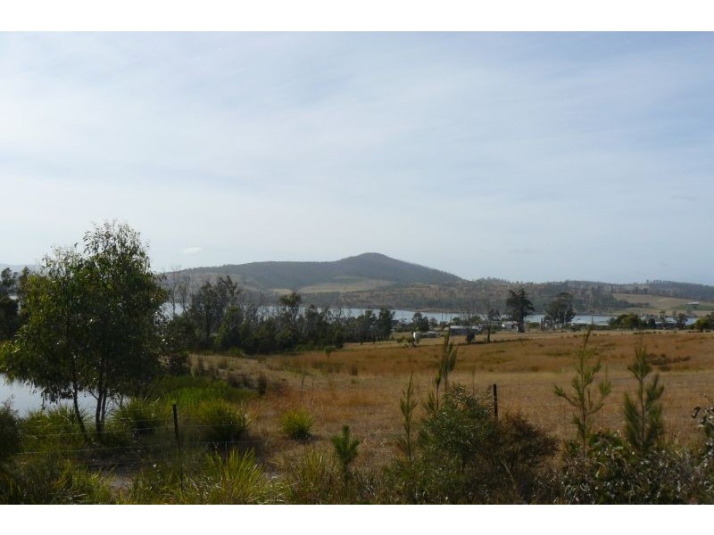 35-41 Russell Street, Dunalley TAS 7177