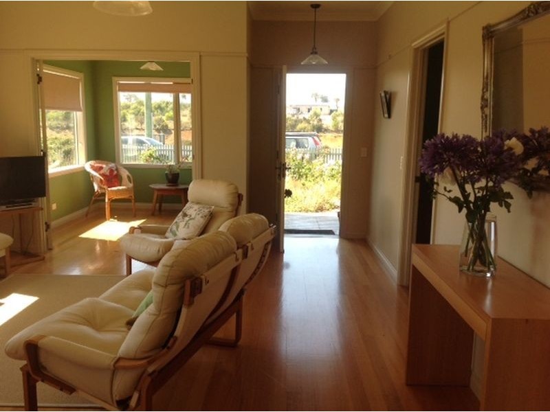 184 Arthur Highway, Dunalley TAS 7177