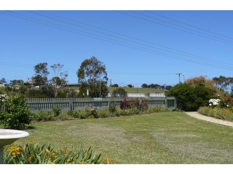 184 Arthur Highway, Dunalley TAS 7177