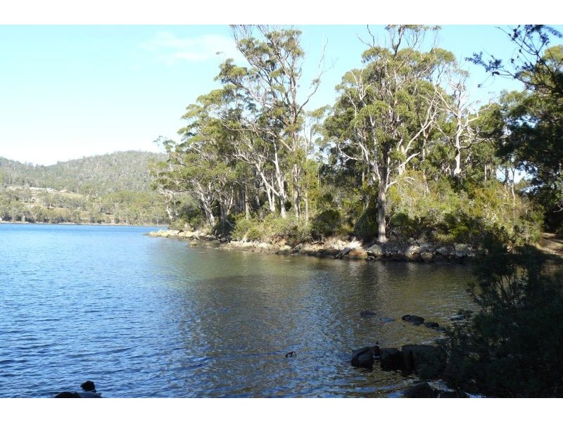 182 Old Jetty Road, Eaglehawk Neck TAS 7179