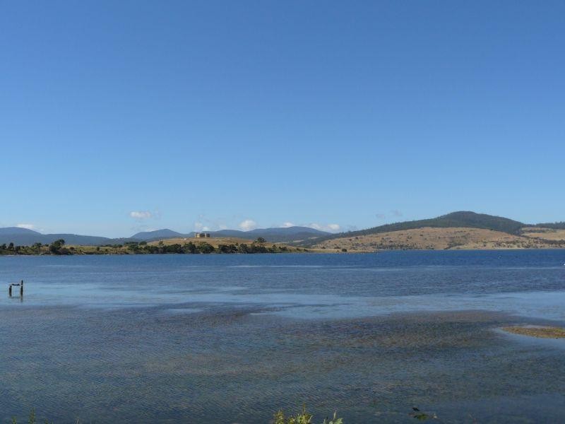 138 Bay Road, Dunalley TAS 7177