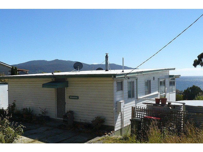 16 Olsons Road, Eaglehawk Neck TAS 7179