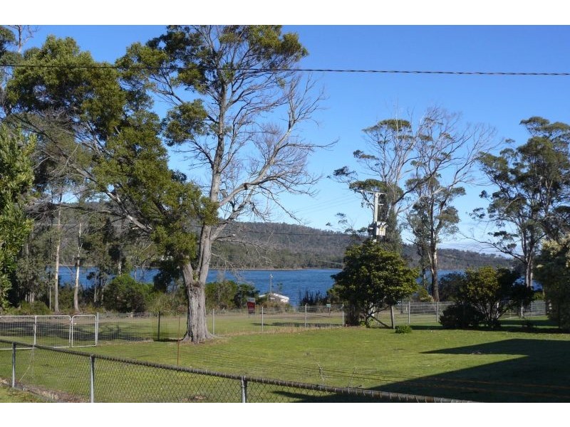 118 Old Jetty Road, Eaglehawk Neck TAS 7179