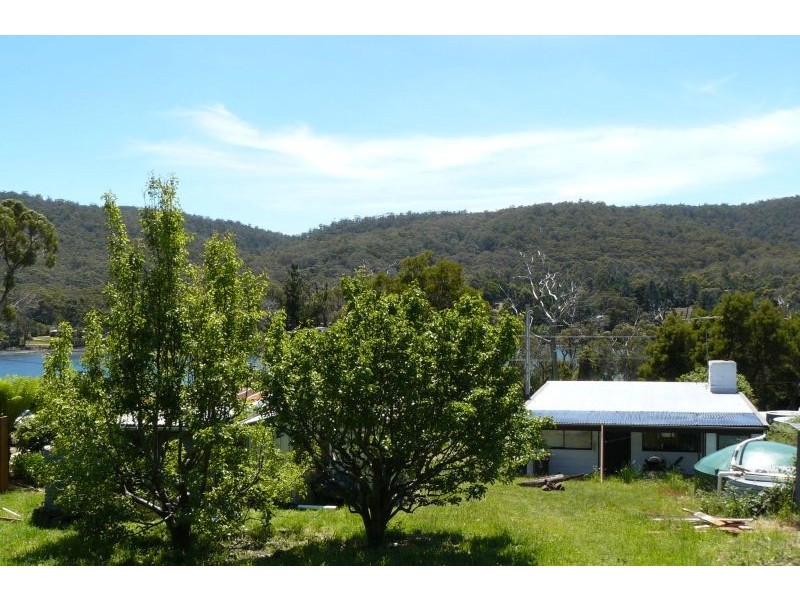 5197 Arthur Highway, Eaglehawk Neck TAS 7179