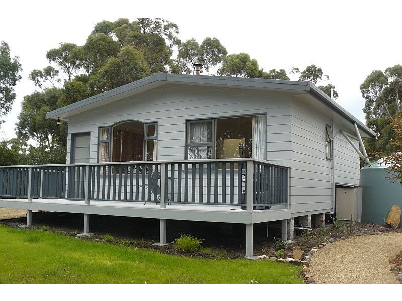 80 Apex Point Road, White Beach TAS 7184