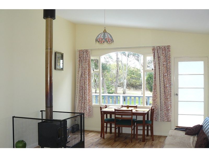 80 Apex Point Road, White Beach TAS 7184