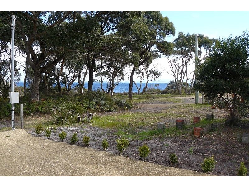 80 Apex Point Road, White Beach TAS 7184