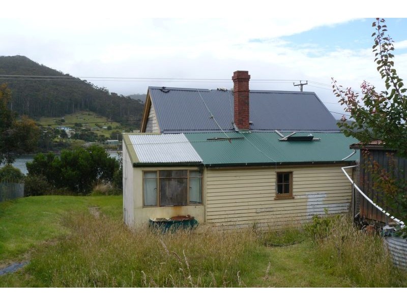 5121 Arthur Highway, Eaglehawk Neck TAS 7179
