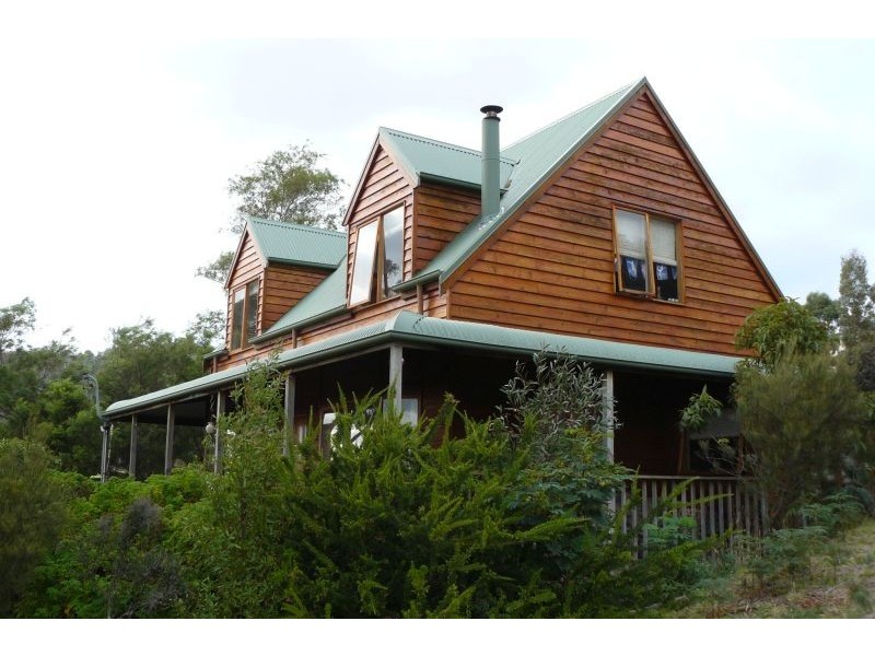 33 Lagoon Road, White Beach TAS 7184