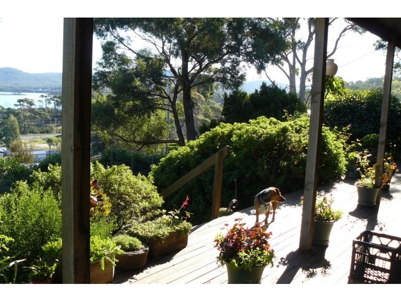 33 Lagoon Road, White Beach TAS 7184