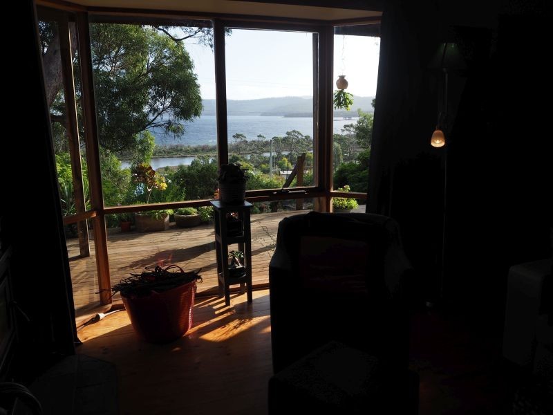 33 Lagoon Road, White Beach TAS 7184