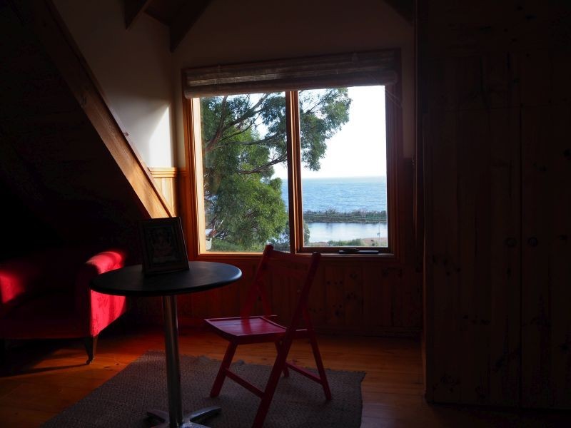 33 Lagoon Road, White Beach TAS 7184