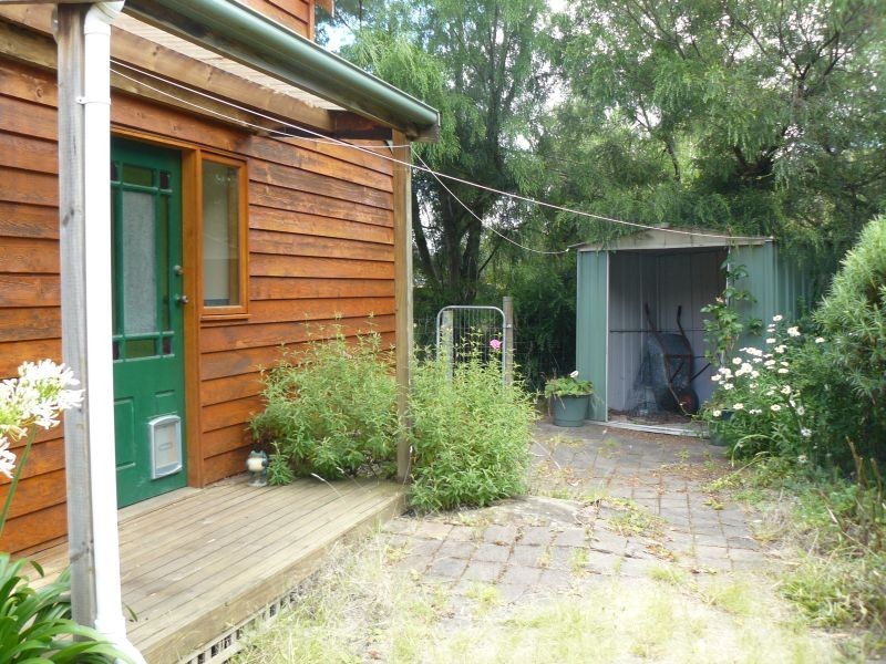 33 Lagoon Road, White Beach TAS 7184