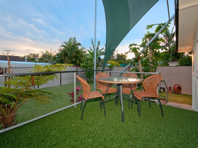 10 Gidya Ave, Bongaree QLD 4507