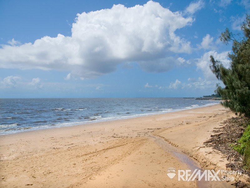 71 Prince Edward Pde, Redcliffe QLD 4020
