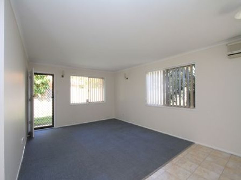 13 Beelong Street, Crestmead QLD 4132