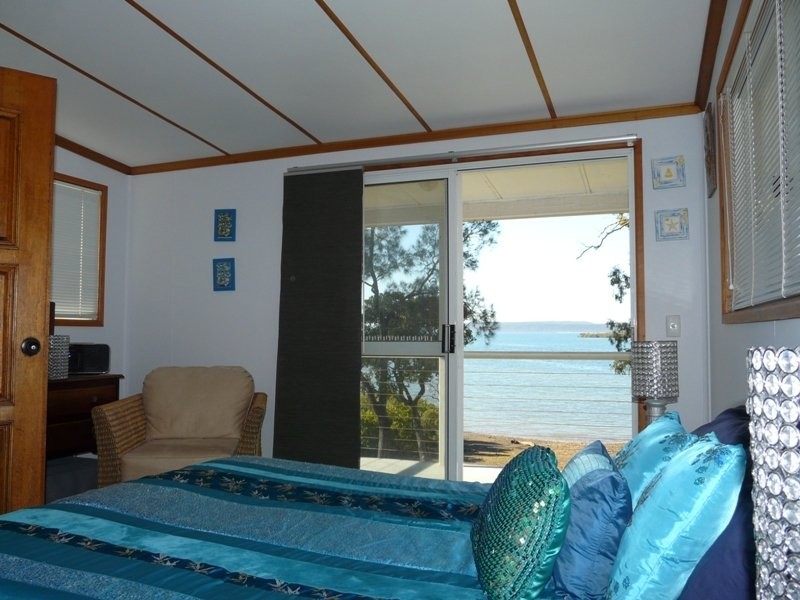 37 Jan St, Macleay Island QLD 4184