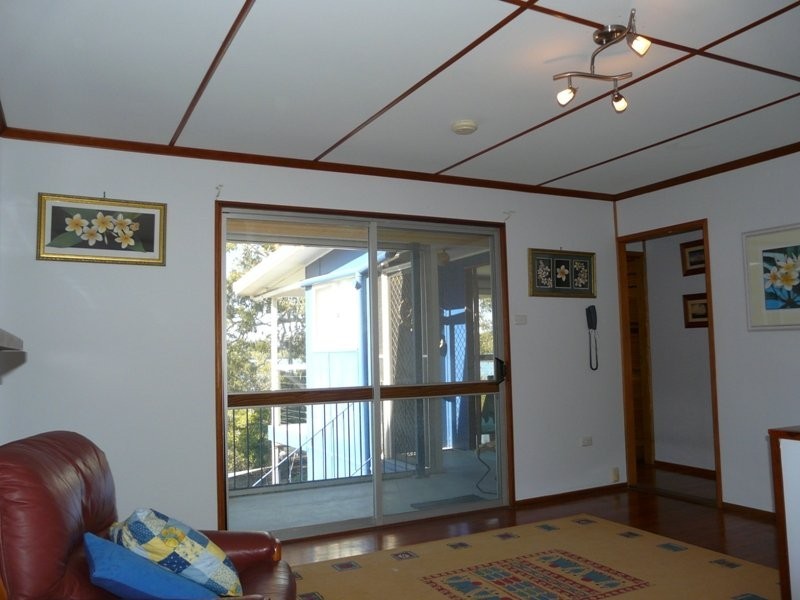 37 Jan St, Macleay Island QLD 4184