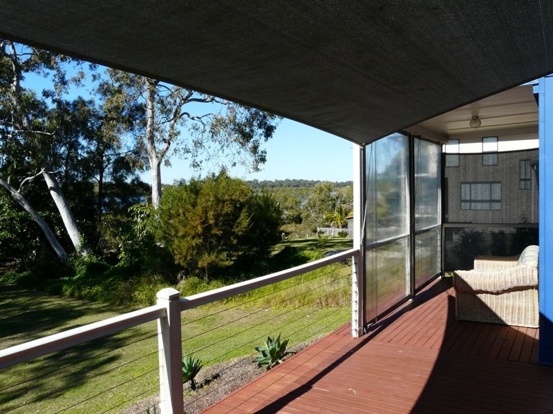 37 Jan St, Macleay Island QLD 4184