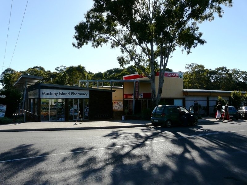 37 Jan St, Macleay Island QLD 4184