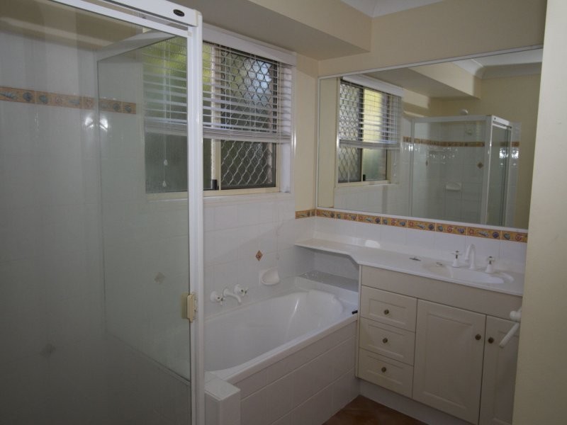 5 Elm Street, Rothwell QLD 4022