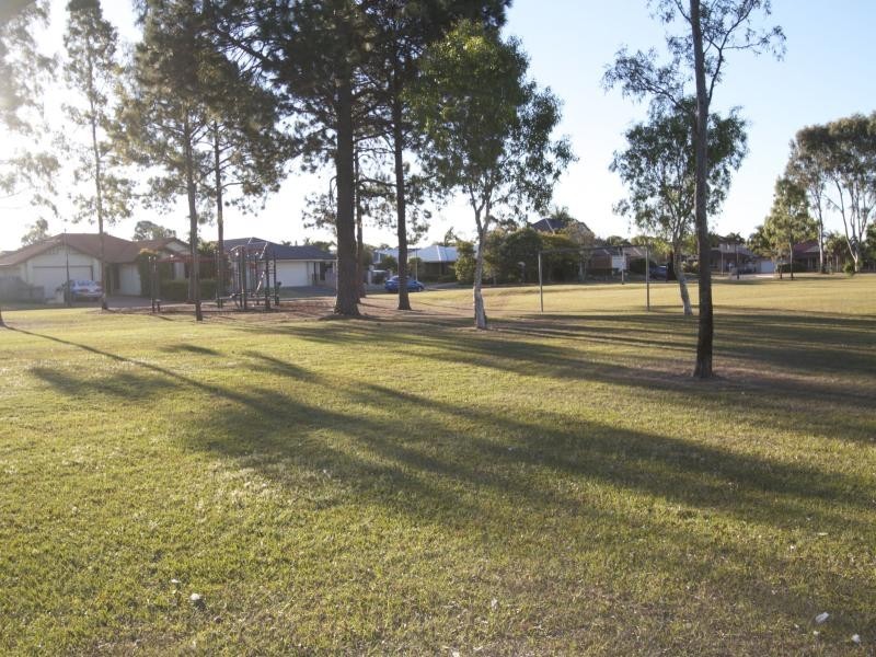 5 Elm Street, Rothwell QLD 4022