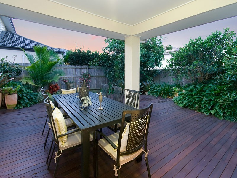 20 Hillcroft Place, Belmont QLD 4153
