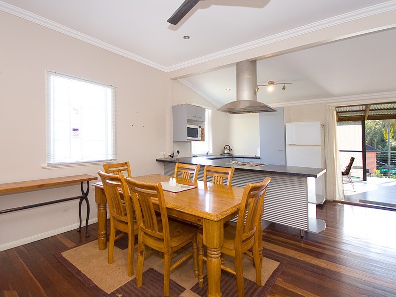 23 Wighton Street, Sandgate QLD 4017