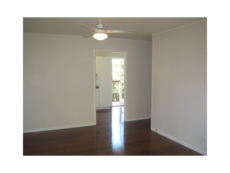 8 Windsor Street, Margate QLD 4019