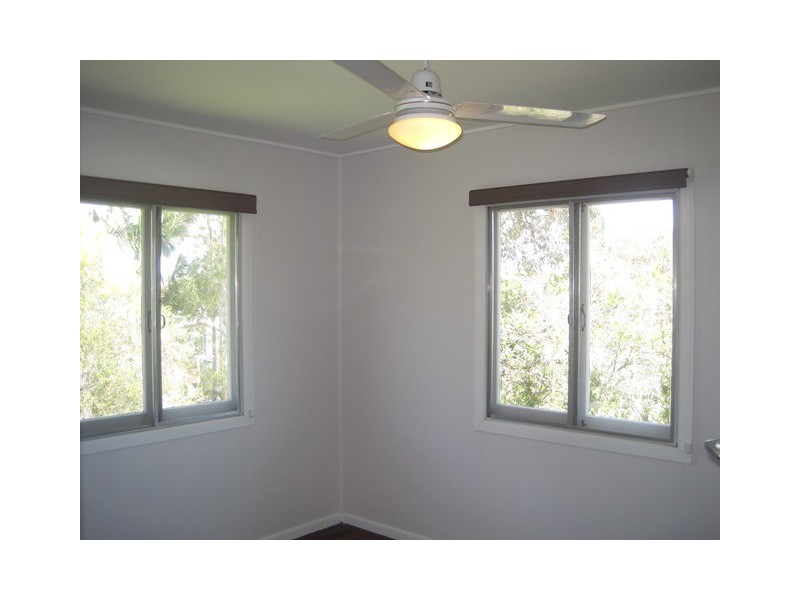 8 Windsor Street, Margate QLD 4019