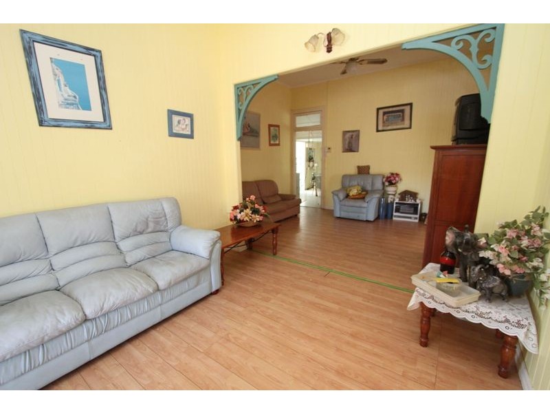 26 Alfred Street, Woody Point QLD 4019