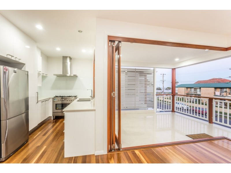 48 Fourth Ave, Sandgate QLD 4017