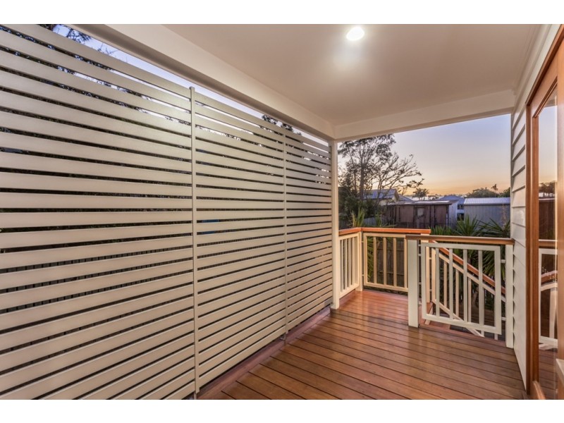48 Fourth Ave, Sandgate QLD 4017