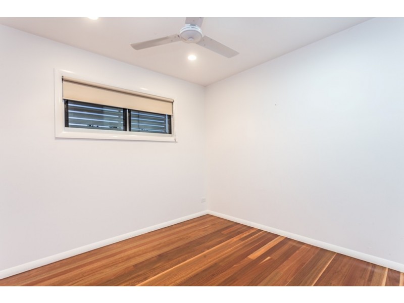48 Fourth Ave, Sandgate QLD 4017