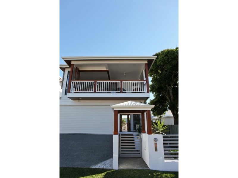 50 Fourth Ave, Sandgate QLD 4017