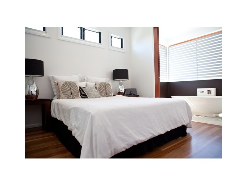 50 Fourth Ave, Sandgate QLD 4017