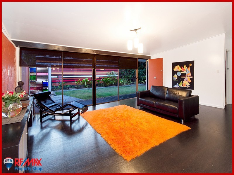 19 Deagon Street, Sandgate QLD 4017