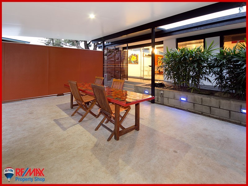 19 Deagon Street, Sandgate QLD 4017