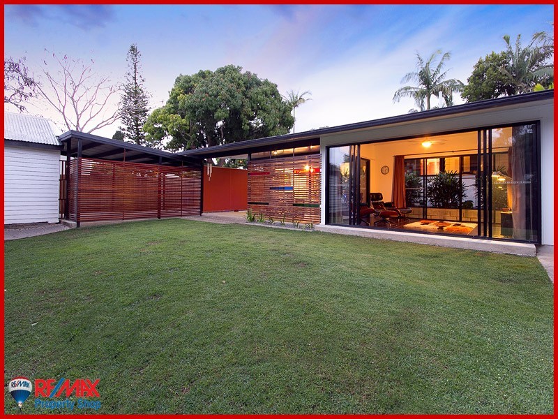 19 Deagon Street, Sandgate QLD 4017