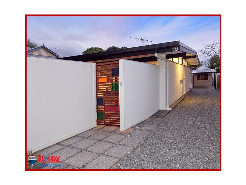 19 Deagon Street, Sandgate QLD 4017
