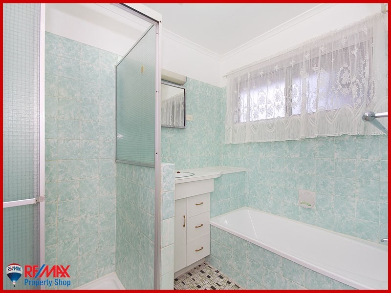 237 Brighton Road, Sandgate QLD 4017