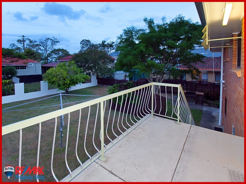 237 Brighton Road, Sandgate QLD 4017