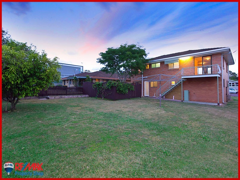 237 Brighton Road, Sandgate QLD 4017